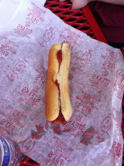 A photo of Hiatt's hotdog from Pat's